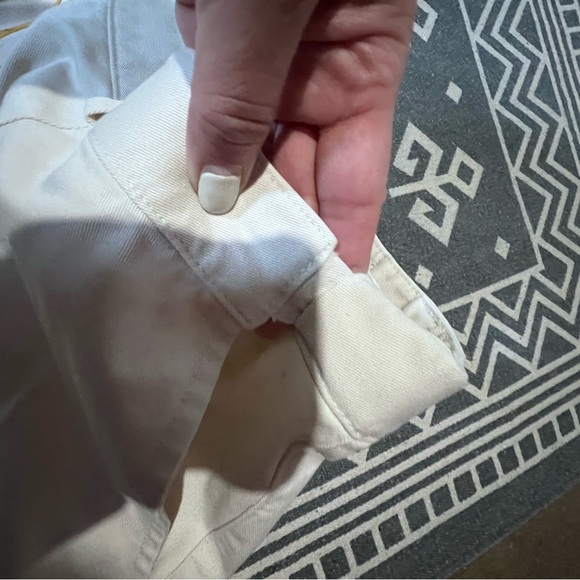 L.L. Bean Women's Light Beige Bermuda Shorts women’s 24W - Picture 3 of 7